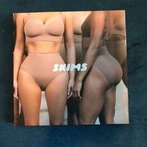 NEW SKIMS Kardashian High Waist Brief Sz Small